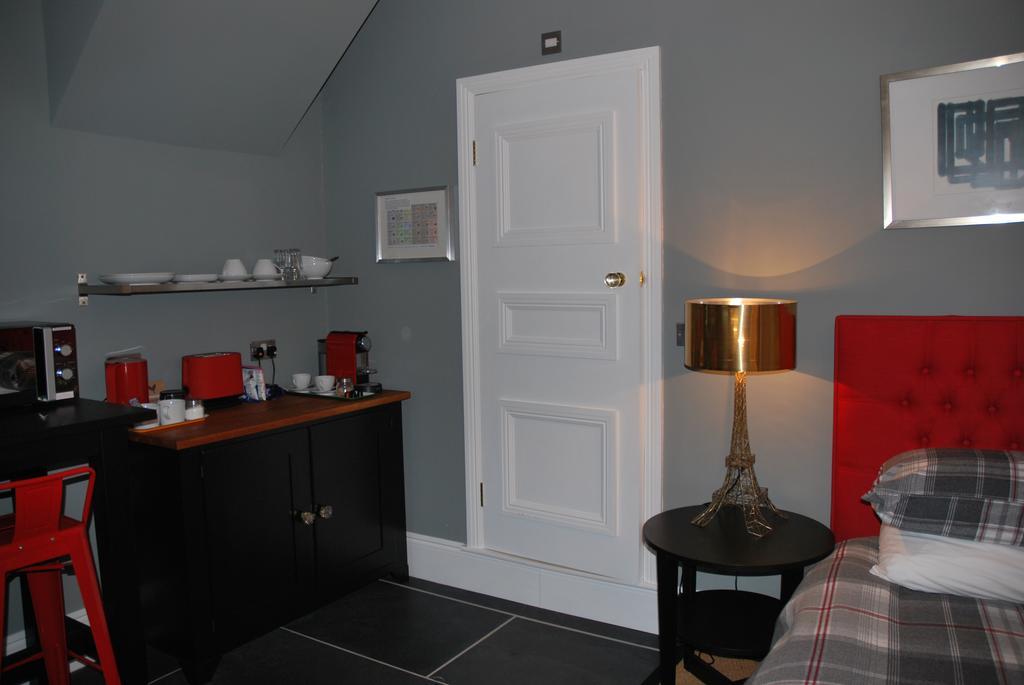 Bed and Breakfast Montpellier House à Newport Pagnell Extérieur photo